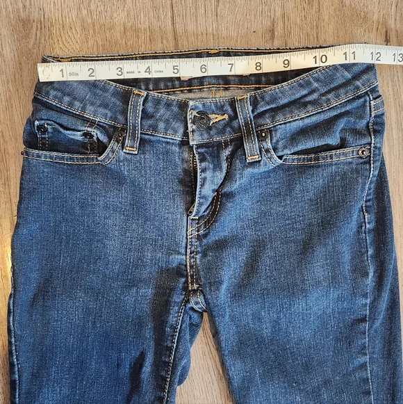 Women's Levi's® 535™ Super Skinny Jeans Size 1LC - Picture 6 of 14